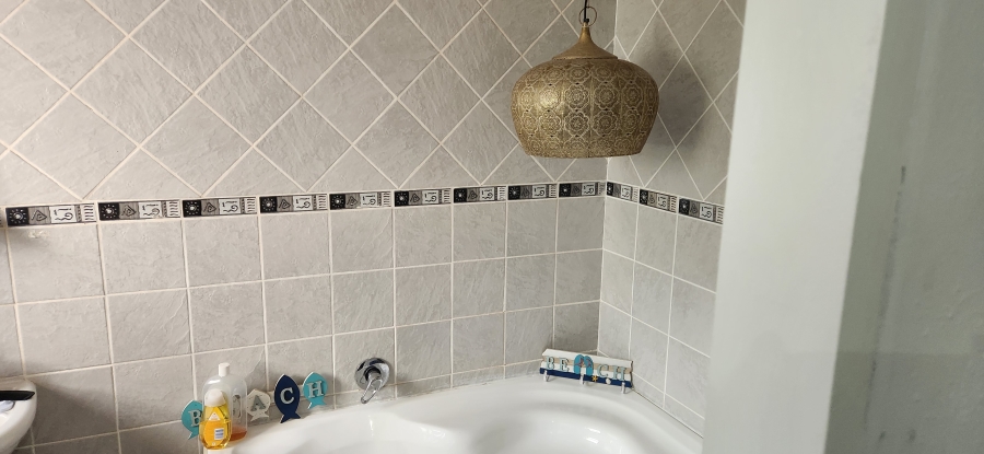 4 Bedroom Property for Sale in Dana Bay Western Cape